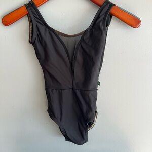 Basic black Lucky Leo with mesh v-cut chest